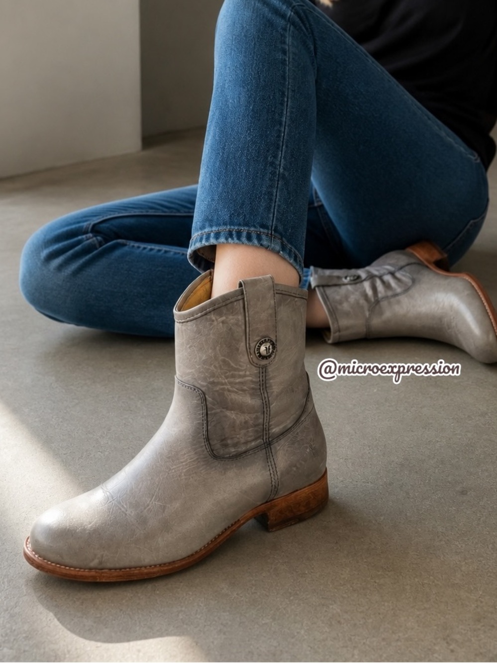 $369 Frye Melissa Button Short Grey Leather Pull On Casual Zip Up Ankle Boot